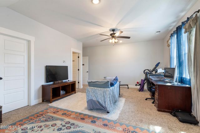 3256 Grayson Creek Drive, Southaven, MS 38672