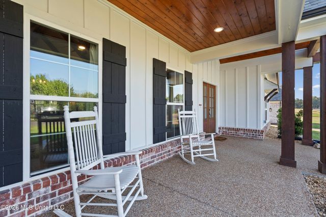 3256 Grayson Creek Drive, Southaven, MS 38672