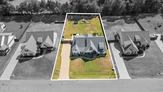 3256 Grayson Creek Drive, Southaven, MS 38672