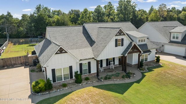 3256 Grayson Creek Drive, Southaven, MS 38672