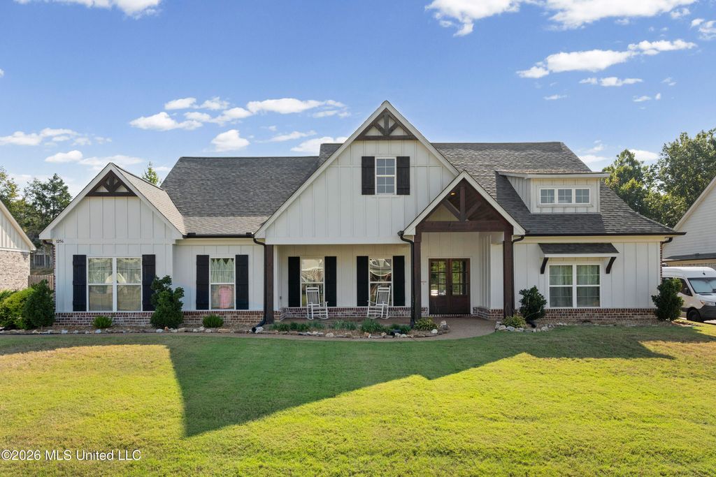 3256 Grayson Creek Drive, Southaven, MS 38672