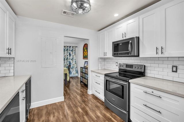 8747 Cleary Blvd, Plantation, FL 33324
