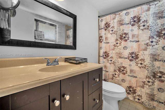 8747 Cleary Blvd, Plantation, FL 33324