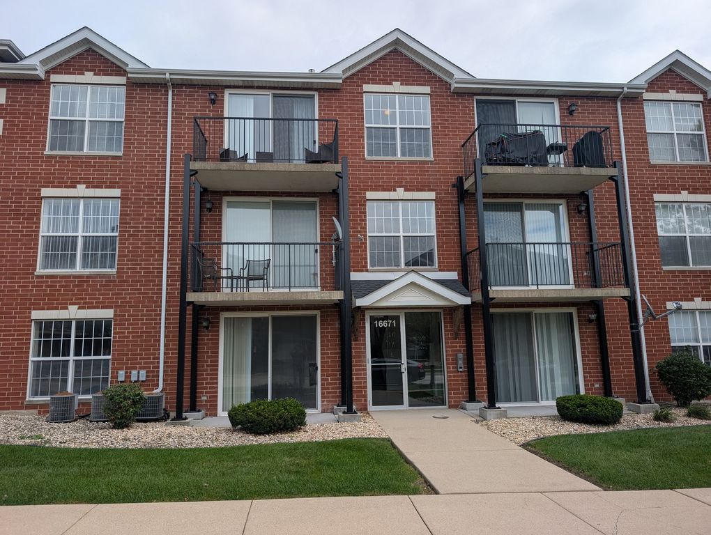 16671 Liberty Circle 1N, Orland Park, IL 60467