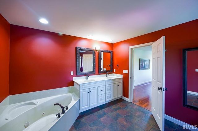 129 S Faith Way, Evansville, IN 47712