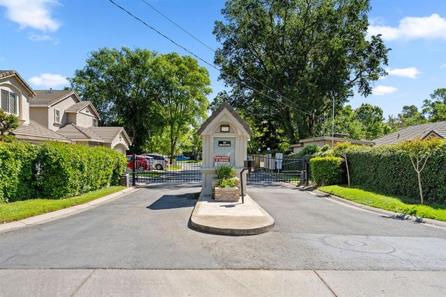 2945 Sierra Mills Ln, Sacramento, CA 95864