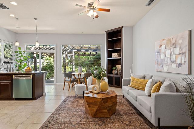 2945 Sierra Mills Ln, Sacramento, CA 95864