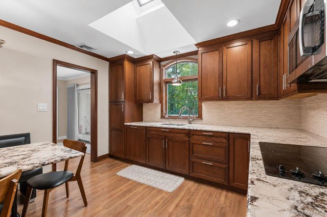 2184 Seneca Drive S, Merrick, NY 11566