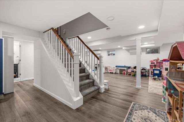 2184 Seneca Drive S, Merrick, NY 11566