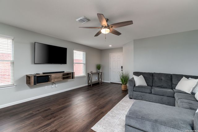 1415 Hummingbird, San Antonio, TX 78245