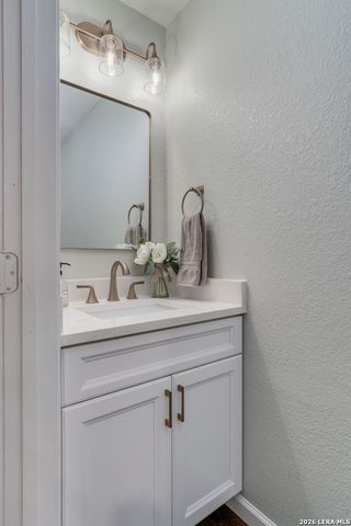 1415 Hummingbird, San Antonio, TX 78245