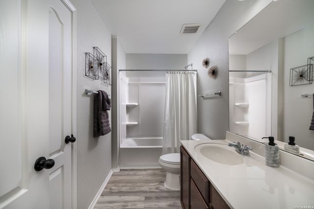 1415 Hummingbird, San Antonio, TX 78245