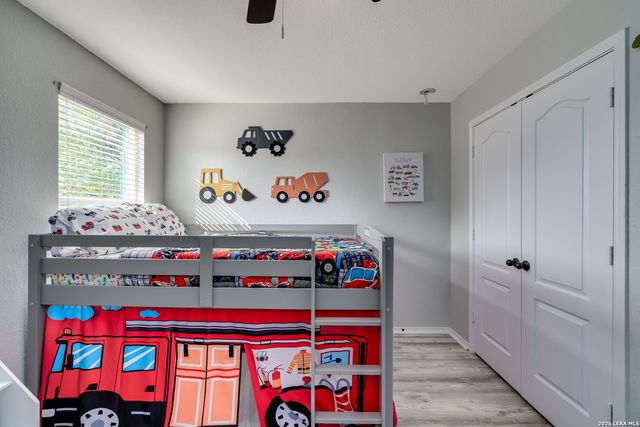 1415 Hummingbird, San Antonio, TX 78245