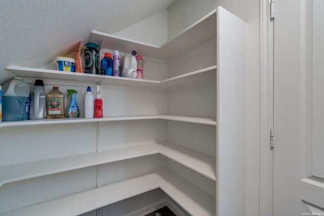 1415 Hummingbird, San Antonio, TX 78245