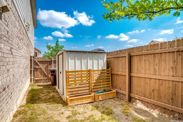 1415 Hummingbird, San Antonio, TX 78245