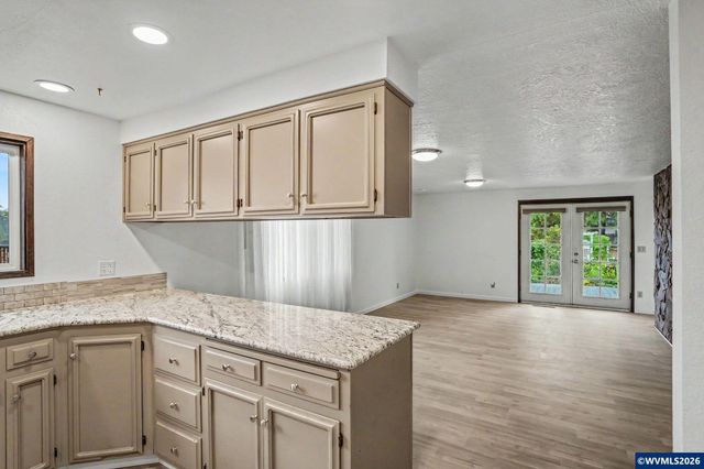 1135 Cedar Ln, Aumsville, OR 97325