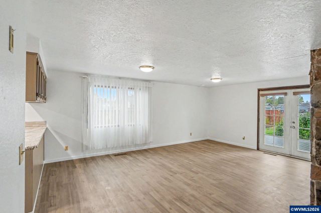 1135 Cedar Ln, Aumsville, OR 97325