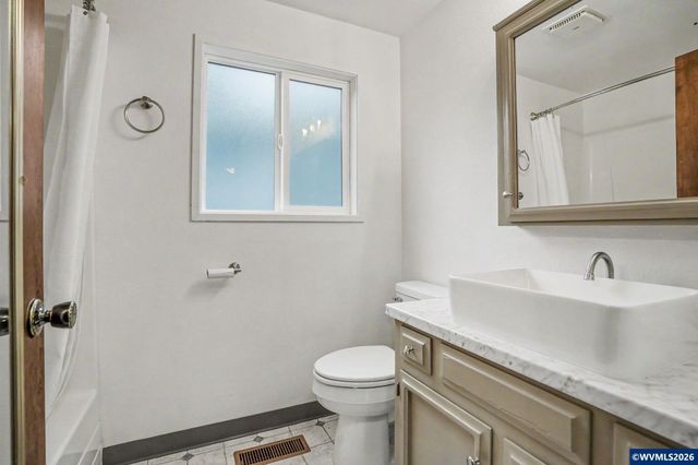 1135 Cedar Ln, Aumsville, OR 97325