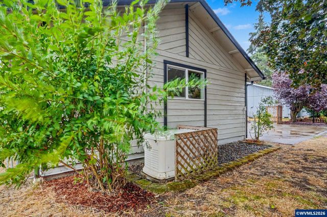 1135 Cedar Ln, Aumsville, OR 97325