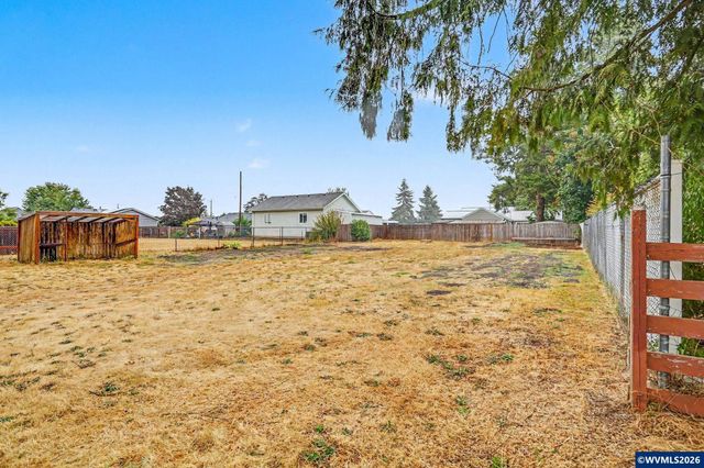 1135 Cedar Ln, Aumsville, OR 97325