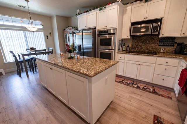 850 Miraggio Dr, Patterson, CA 95363