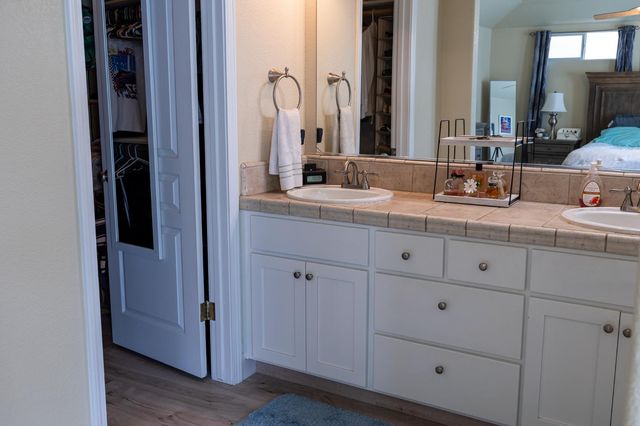 850 Miraggio Dr, Patterson, CA 95363