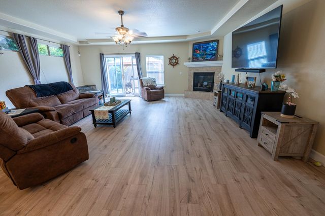 850 Miraggio Dr, Patterson, CA 95363