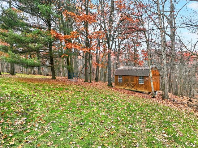 1613 Amicitia Ln, Franklin Park, PA 15143