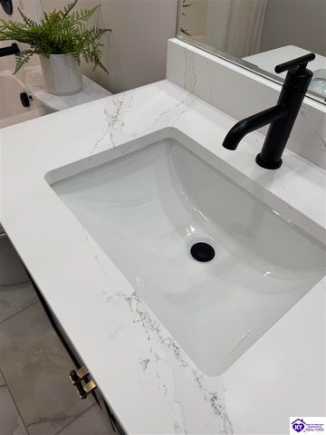 116 Brookhaven Drive, Vine Grove, KY 40175