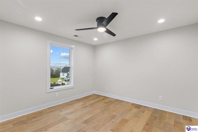 116 Brookhaven Drive, Vine Grove, KY 40175