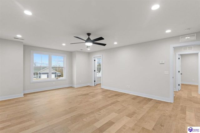 116 Brookhaven Drive, Vine Grove, KY 40175