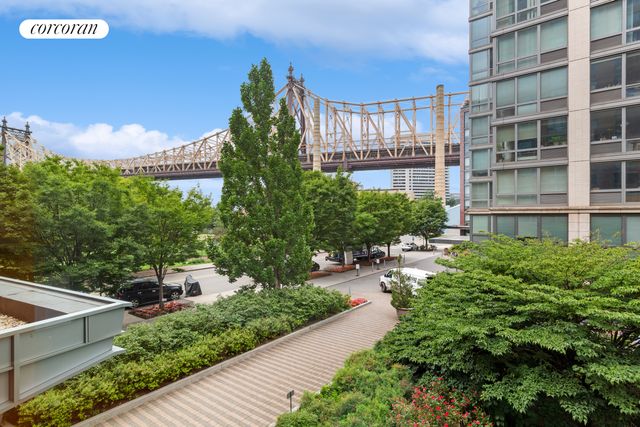 425 Main St Apt 3N, New York City, NY 10044