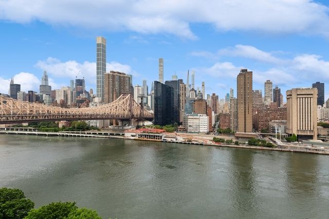 425 Main St Apt 3N, New York City, NY 10044