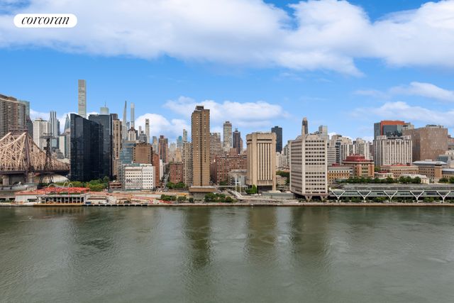 425 Main St Apt 3N, New York City, NY 10044