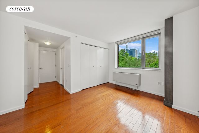 425 Main St Apt 3N, New York City, NY 10044