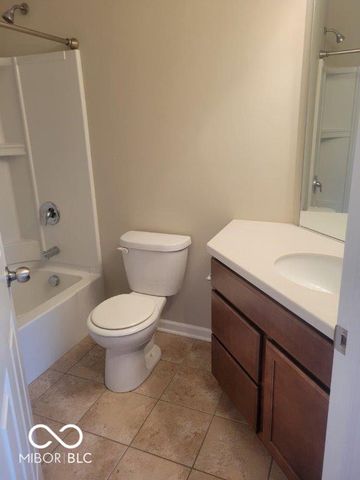 12718 Hannah Hill Road, Fishers, IN 46037