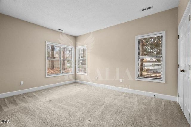 6121 Sunpointe Drive 103, Raleigh, NC 27606