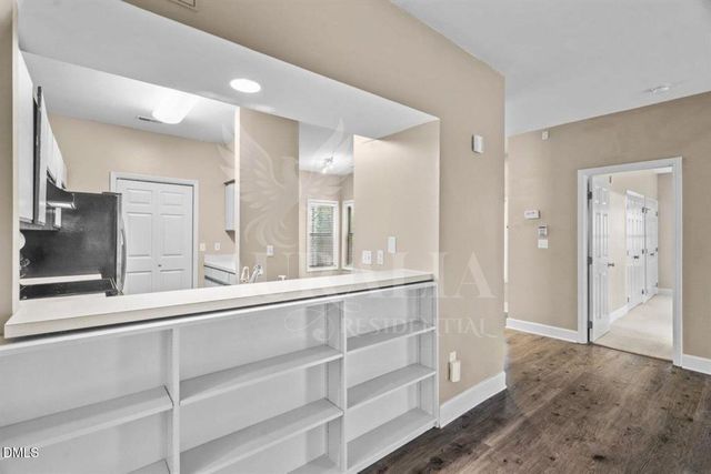 6121 Sunpointe Drive 103, Raleigh, NC 27606
