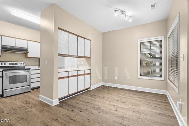 6121 Sunpointe Drive 103, Raleigh, NC 27606