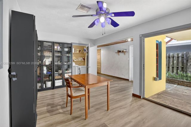 2048 SW 28th Ter, Fort Lauderdale, FL 33312