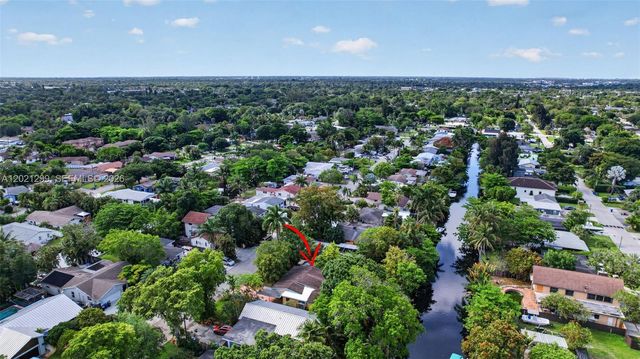 2048 SW 28th Ter, Fort Lauderdale, FL 33312