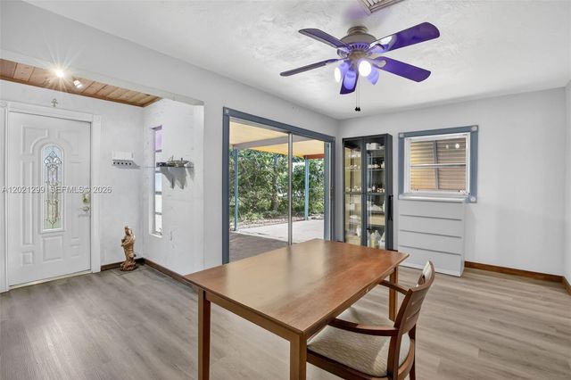 2048 SW 28th Ter, Fort Lauderdale, FL 33312