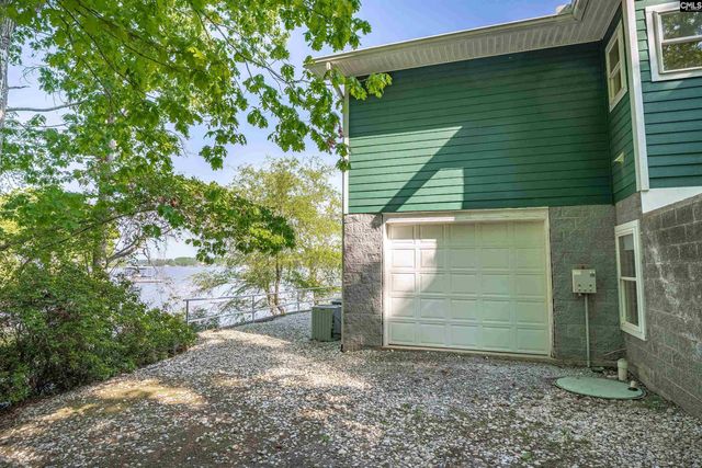 1724 Gold Nugget Point, Prosperity, SC 29127