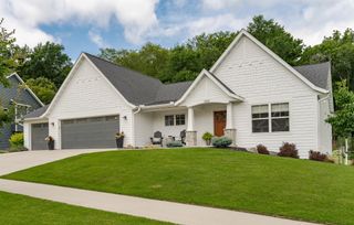 4205 Stone Point Drive NE, Rochester, MN 55906
