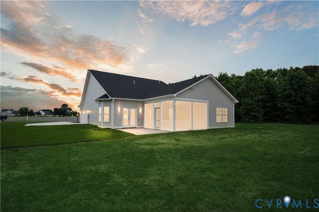 114 Logan Way, Tappahannock, VA 22560