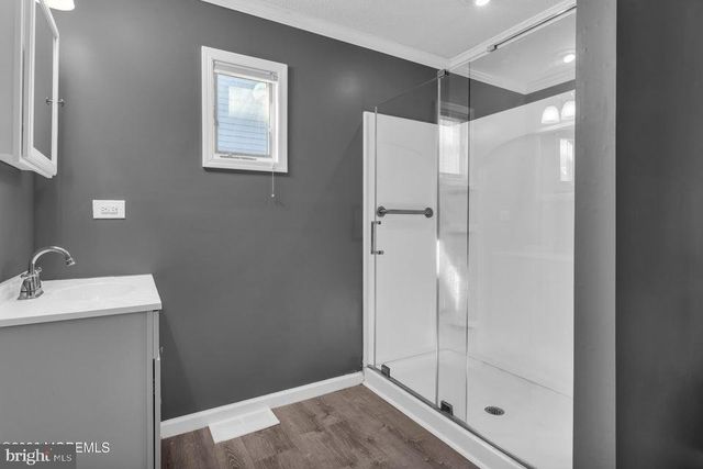 143 S CAPTAINS DR, Tuckerton, NJ 08087