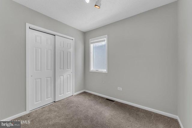 143 S CAPTAINS DR, Tuckerton, NJ 08087