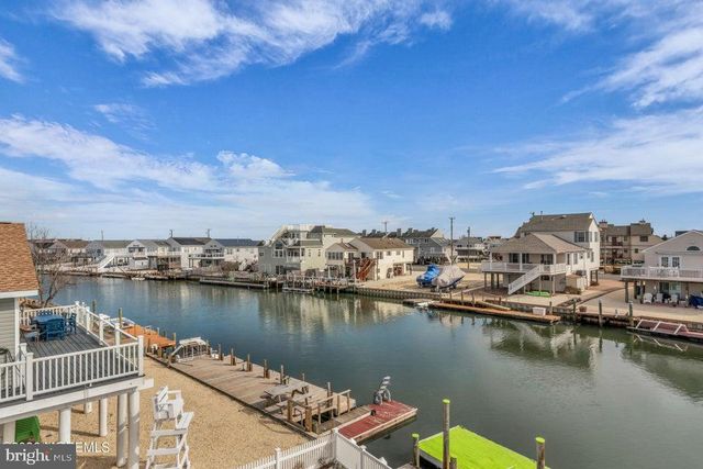 143 S CAPTAINS DR, Tuckerton, NJ 08087