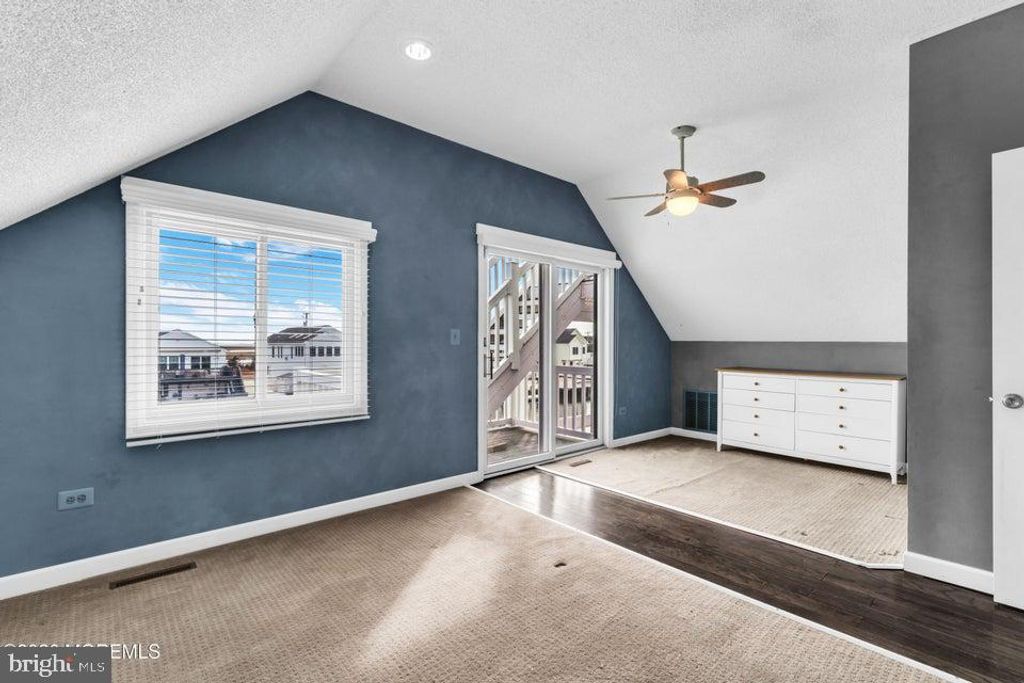 Image 34 of property listing at 143 S CAPTAINS DR, Tuckerton, NJ 08087