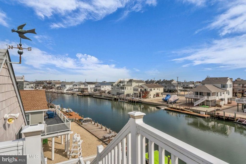 Image 38 of property listing at 143 S CAPTAINS DR, Tuckerton, NJ 08087